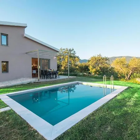Brand New Breathtaking Twostory Luxury * Áno Korakiána