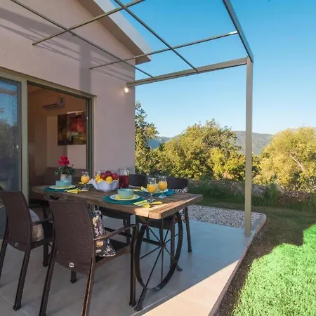 Villa Brand New Breathtaking Twostory Luxury *